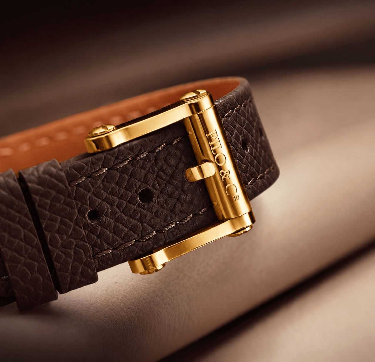 CORLEONE MINI P0085DQGR buckle golden and leather bracelet